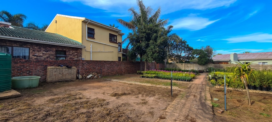 4 Bedroom Property for Sale in C Place Eastern Cape